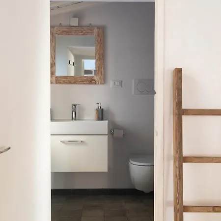 Apartment Loft Nel Borgo Bracciano (Rome)